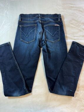 Hudson Nico Super Skinny + 4 way stretch Jeans signature V-stitch embroidery